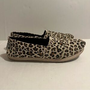 Tom's Alpargata Women's Classic Canvas Leopard Flat Espadrille slip on US‎ 6.5